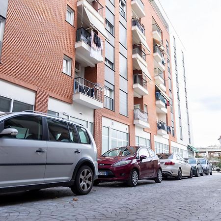 Free Parking Sudio Tirana Apartment ภายนอก รูปภาพ