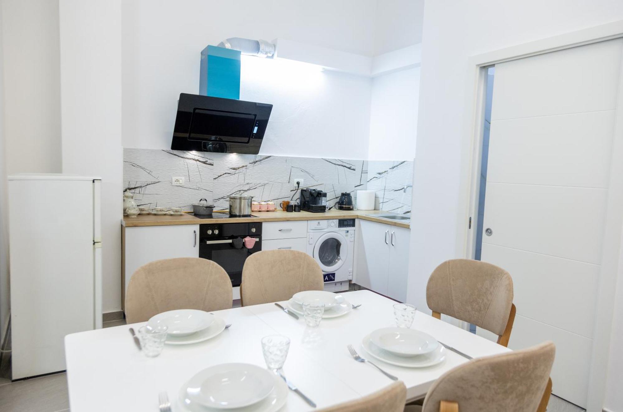 Free Parking Sudio Tirana Apartment ภายนอก รูปภาพ
