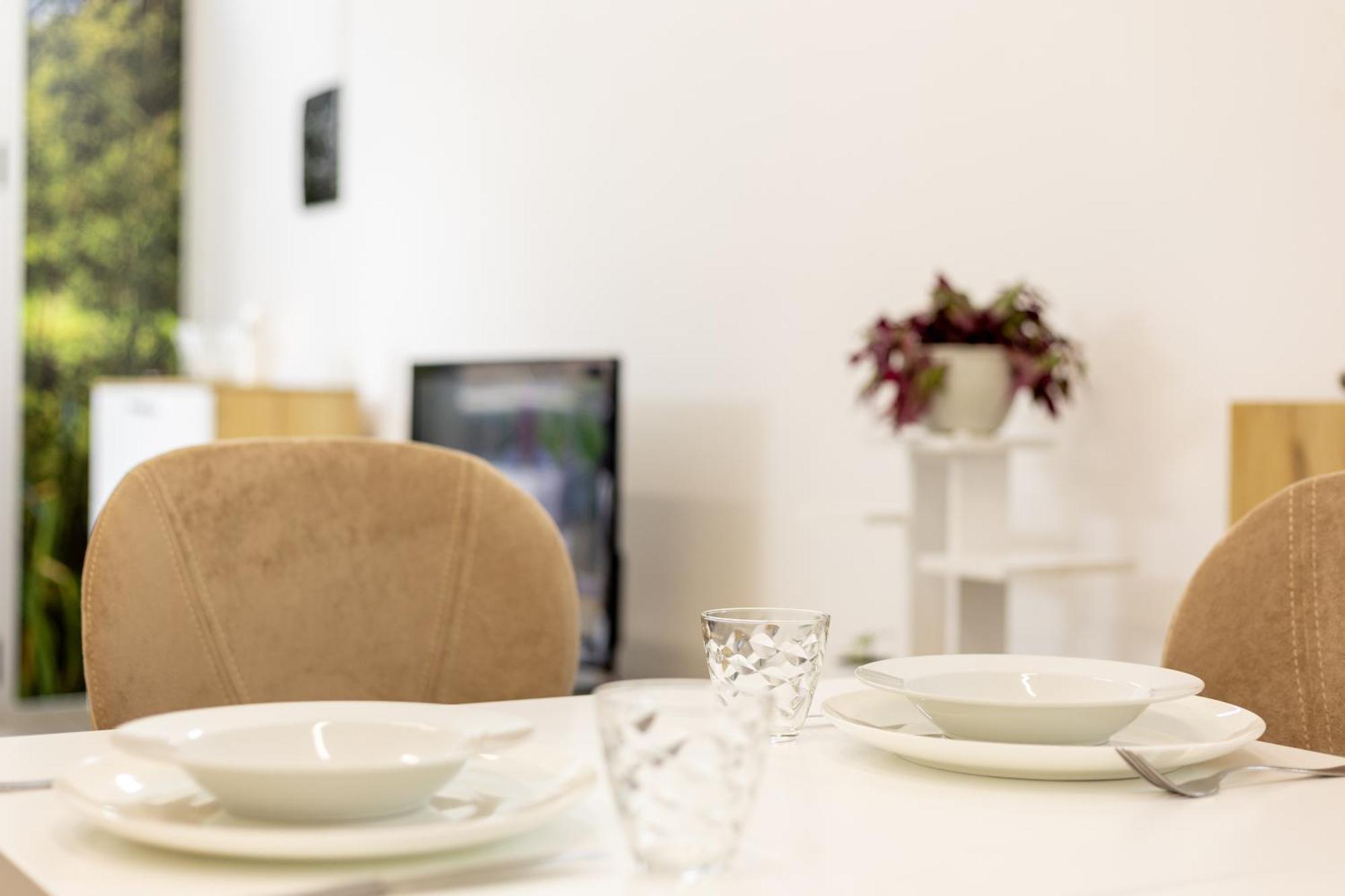 Free Parking Sudio Tirana Apartment ภายนอก รูปภาพ