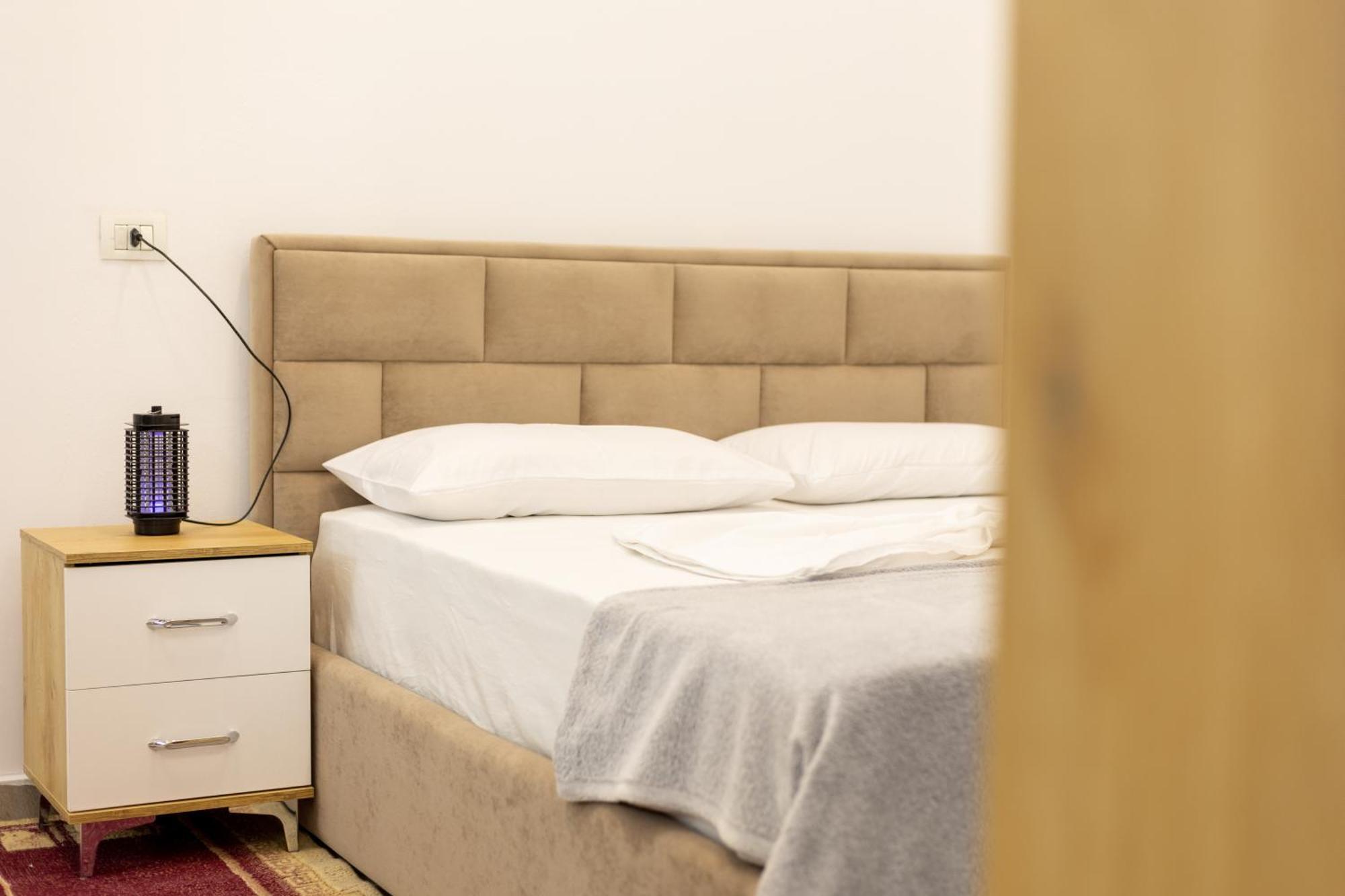 Free Parking Sudio Tirana Apartment ภายนอก รูปภาพ